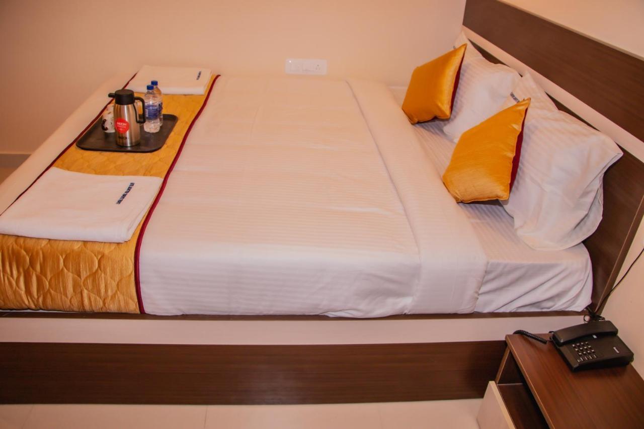 Hotel Mountview Comforts ティルパティ エクステリア 写真