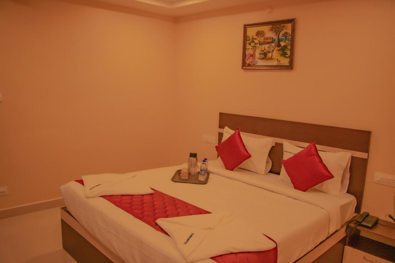Hotel Mountview Comforts ティルパティ エクステリア 写真