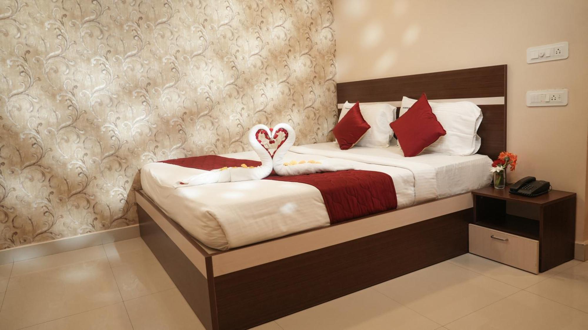 Hotel Mountview Comforts ティルパティ エクステリア 写真